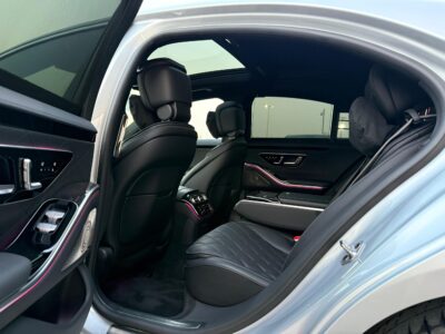 2022 Mercedes-Benz S580L 4.0L V8 Engine Silver Black Sedan