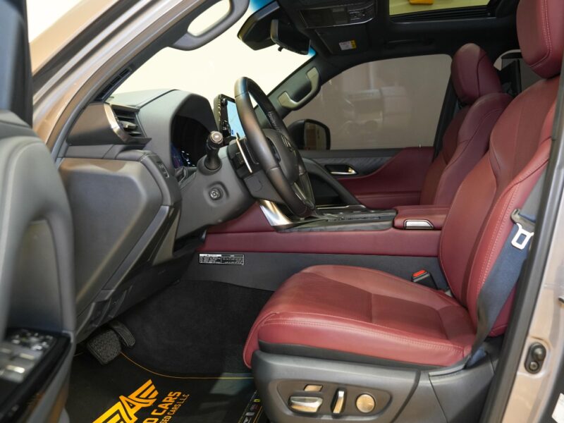 2023 Lexus Lx 600 Signature 3.5L twin-turbo V6 Engine Grey Red SUV