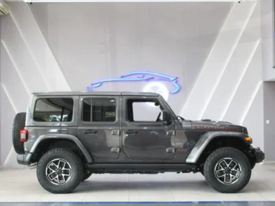 2024 Jeep Wrangler Rubicon 3.6 Liter 6 Cylinder Engine Grey Black SUV