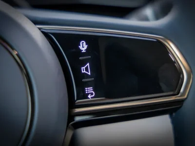 2024 Zeekr 001 Premium Grey White Sedan AWD Electric Car 550 - 650 KM GCC