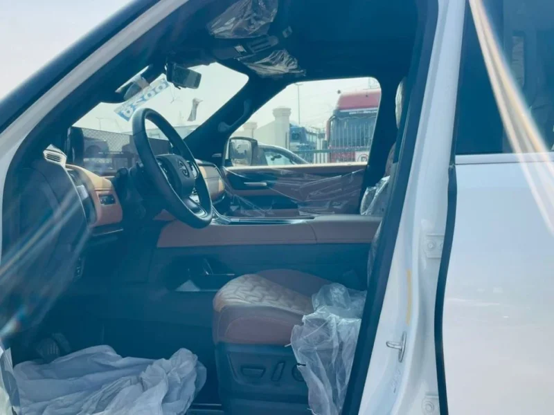 2025 Nissan Patrol LE Platinum City 3.5L 6 Cylinder Engine White Tan