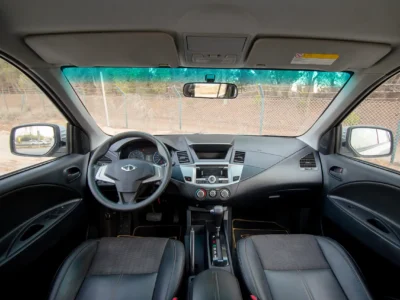 2020 CMC Z7 Standard 2.4L 4 Cylinders Engine GCC Specs Silver Black