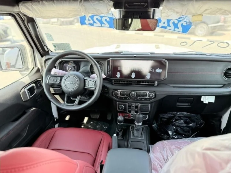 2024 Jeep Wrangler RUBICON 392 6.4L V8 White Red SUV GCC Specs