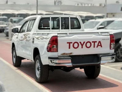 Toyota Hilux Toyota Hilux 2.4L 4 Cylinder Engine Diesel AT 2025 White Red SUV