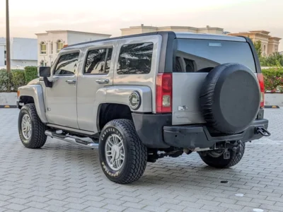 2006 Hummer H3 Other 5 Cylinders Engine Silver Black SUV GCC Specs