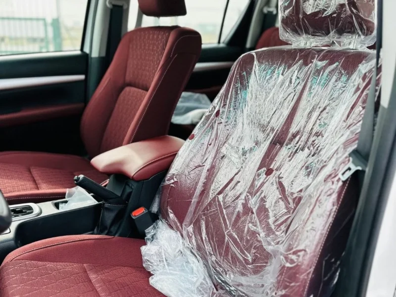 2025 Toyota Hilux S GLX 2.4L AWD A/T White Red Pick-Up Truck