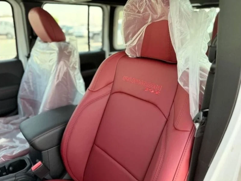 2024 Jeep Wrangler RUBICON 392 6.4L V8 White Red SUV GCC Specs