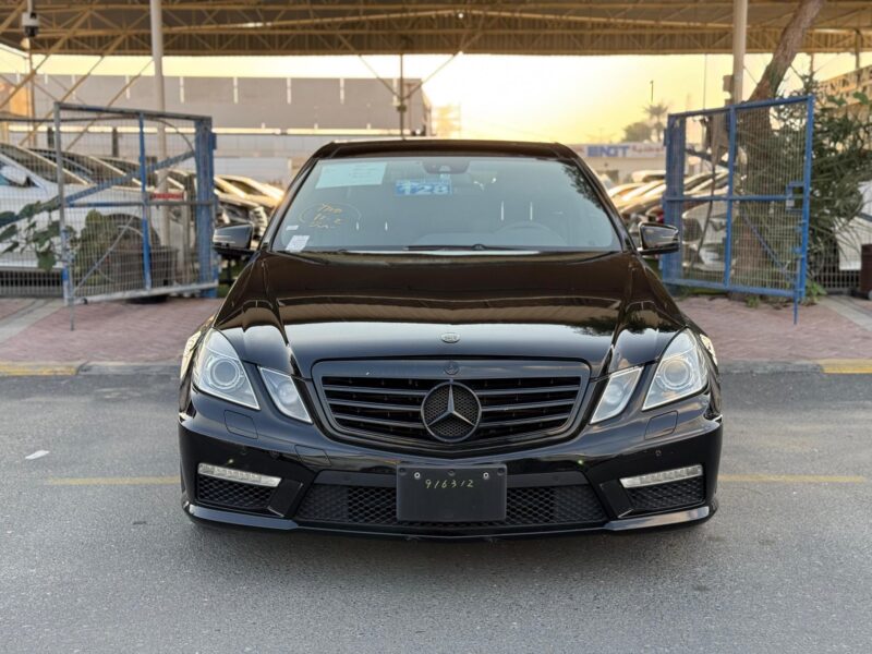2010 Mercedes-Benz E63 AMG 6.2 litre V8 Engine Petrol Black RWD