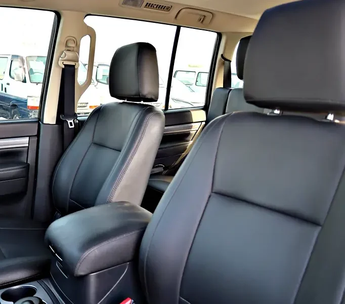 2022 Mitsubishi Pajero GLS 6 Cylinders Engine White Black SUV Full Option GCC