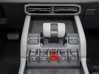 2025 BYD Leopard Titanium 3 4WD Max Electric 450 - 550 KM Beige White SUV