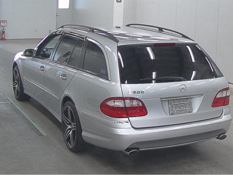 2005 Mercedes-Benz E500T 5.0-liter V8 Engine Silver Black Wagon