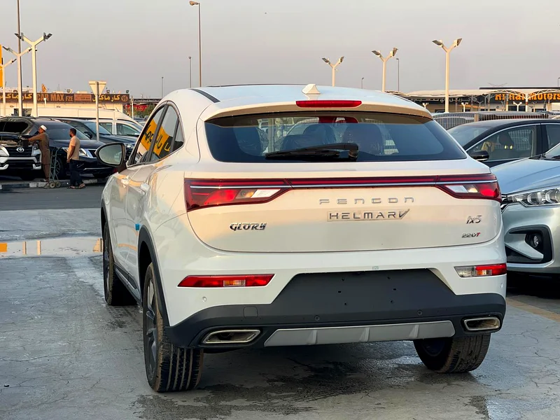 2024 DFSK Fengon 580 Intelligent 4 Cylinders Engine Petrol White Maroon Crossover