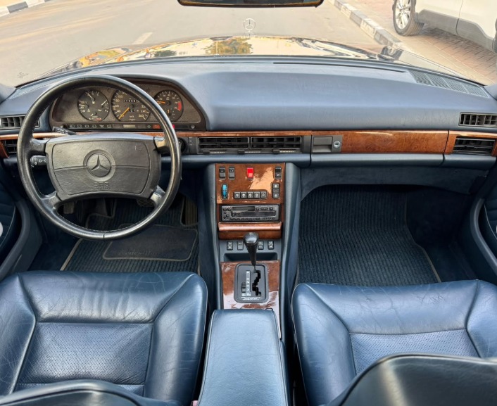 1991 Mercedes-Benz 560SEL 5.6 Liters V8 Engine Black Sedan RWD Clean Title