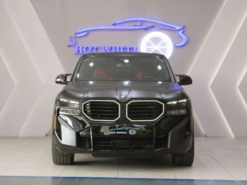 2024 BMW XM M-POWER HYBRID 4.4L twin-turbo V8 Engine Grey Black SUV