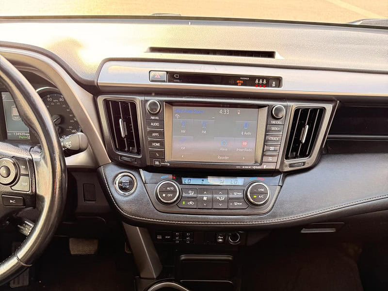 2018 TOYOTA RAV 4 LIMITED 2.5 litres V4 Cylinder Engine Blue Black SUV