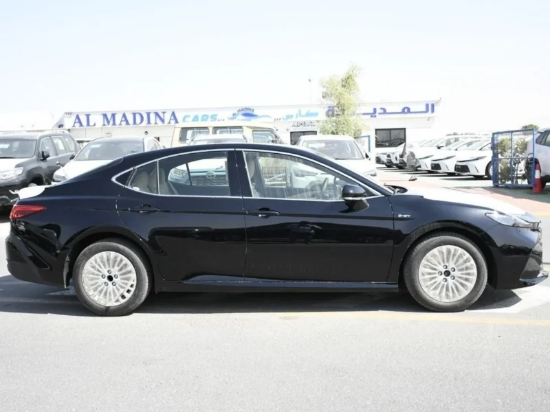 2025 Toyota Camry LE 2.5L V4 Engine Hybrid Car Black Beige Sedan GCC Specs