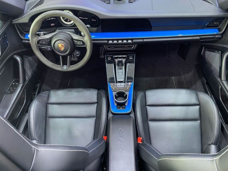 2024 Porsche 911 Targa 4GTS 3.0L 6 Cylinders Engine Blue Black Convertible