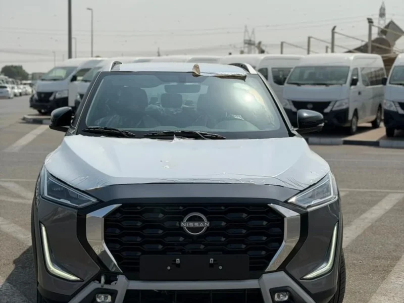 2025 Nissan Magnite 1.0L 4 Cylinders Engine TURBO SL Grey Black SUV