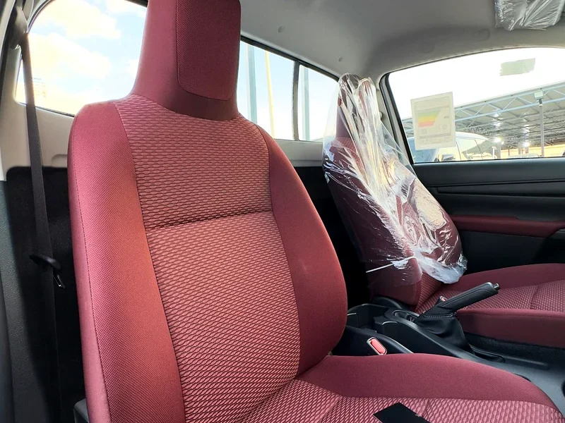 2025 Toyota Hilux Single Cab 4 Cylinder Engine White Maroon Truck Manual