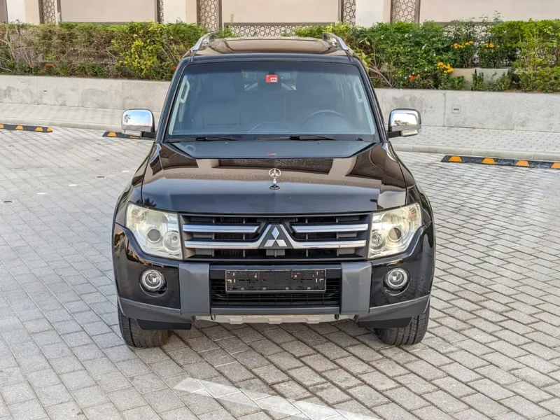 2008 Mitsubishi Pajero GLS 6 Cylinders Engine Black SUV GCC Specs