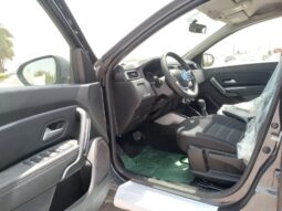 2023 Renault Duster 1.6 litre 4 Cylinder Engine Grey Black SUV