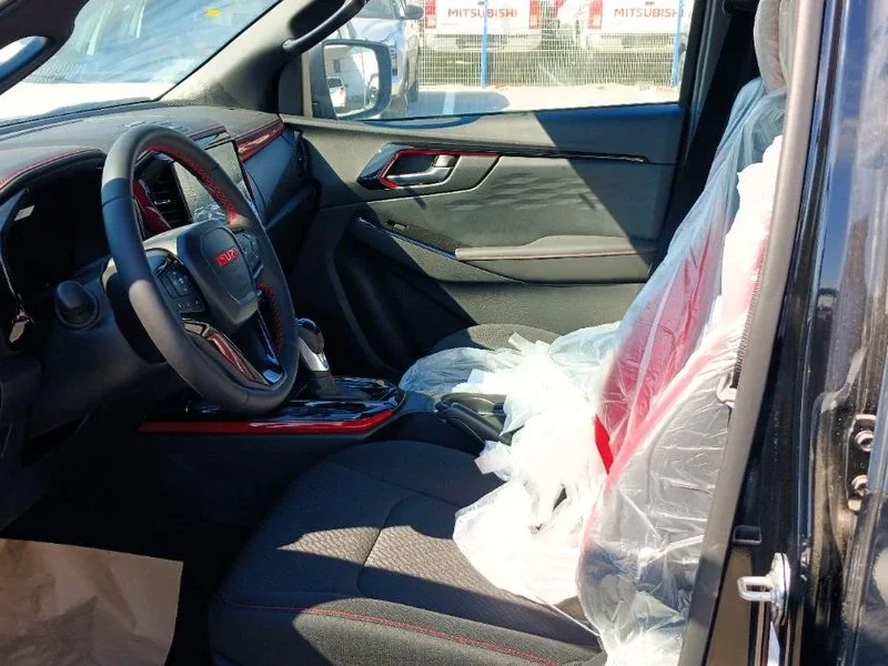 2025 Isuzu D-Max 3.0L 4 Cylinders Engine Crew Cab 4WD LS A/T GT Black Truck