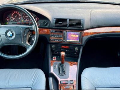 2000 BMW 528i 2.8 litres Inline 6 Cylinder Engine Blue Silver Sedan RWD