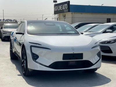 2025 Avatr 12 Ultra Hybrid 4 Cylinders Engine White Beige Sedan