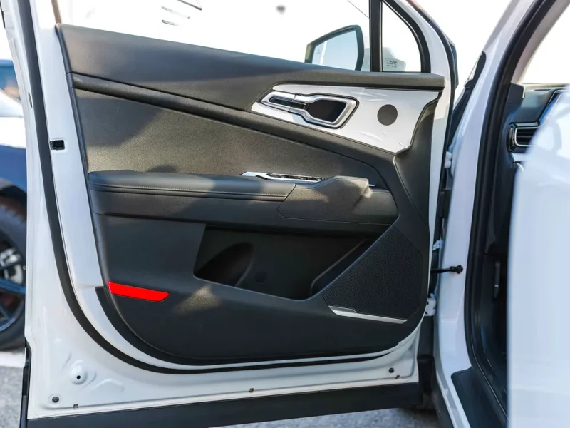 2025 Kia Sportage EX 4 Cylinders Engine White Black SUV GCC Specs