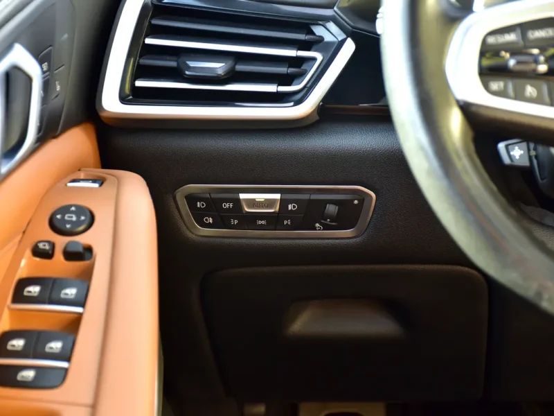 2019 BMW X5 Xdrive 40i 6 Cylinder Engine White Tan SUV GCC Specs