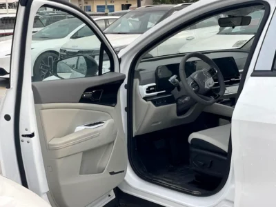 2025 Kia Sportage Other 1.5L 4 Cylinders Engine White Beige Crossover