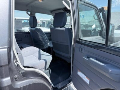 2025 Toyota LC Pickup 4.0L V6 Petrol Engine AT DC Grey Pick Up Truck GCC