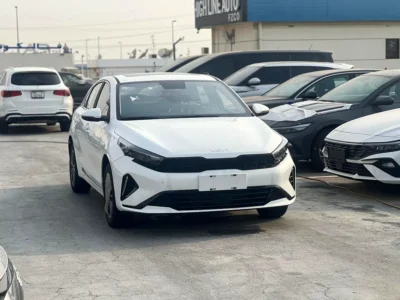 2025 Kia K3 Other K3 1.5L COMFORT 4 Cylinder Engine White Black Sedan