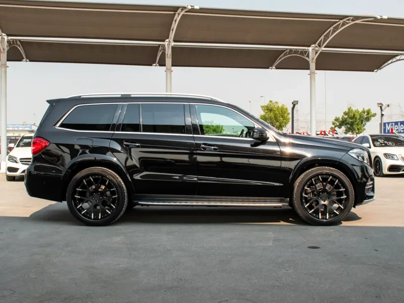 2018 Mercedes-Benz GLS-Class GLS 550 8 Cylinder Engine Black Beige SUV