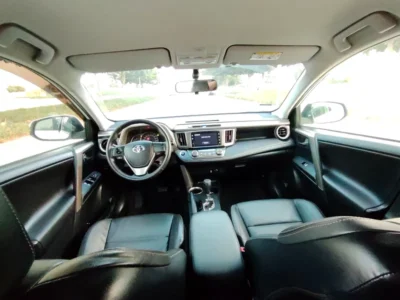 2015 Toyota Rav 4 Exclusive 4 Cylinders Petrol Engine White Black SUV