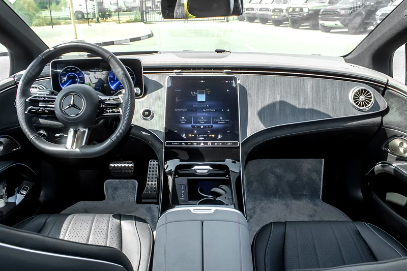 2023 Mercedes-Benz EQS 450 4MATIC Silver Black Sedan 350 - 450 KM Range