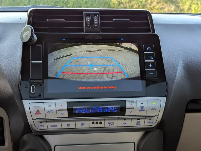 2018 Toyota Prado GXR FULL OPTION GCC Specs V6 4.0L White Beige SUV