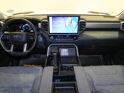 2024 Toyota Tundra HYBRID LIMITED i-FORCE MAX twin-turbo V6 Engine White Grey