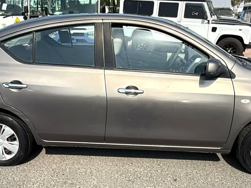 2019 Nissan Sunny SE 4 Cylinder Petrol Engine Grey Beige Sedan GCC Specs