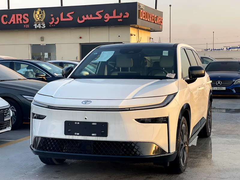 2025 Toyota bZ3 Other ELECTRIC White Beige Crossover Automatic