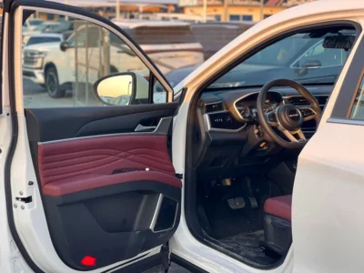 2024 DFSK Fengon 580 Intelligent 4 Cylinders Engine Petrol White Maroon Crossover