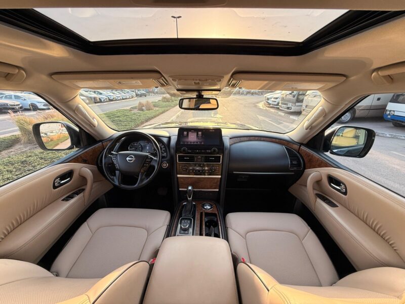 2021 NISSAN ARMADA SL 5.6 Liters V8 Cylinder Engine Black Beige SUV RWD