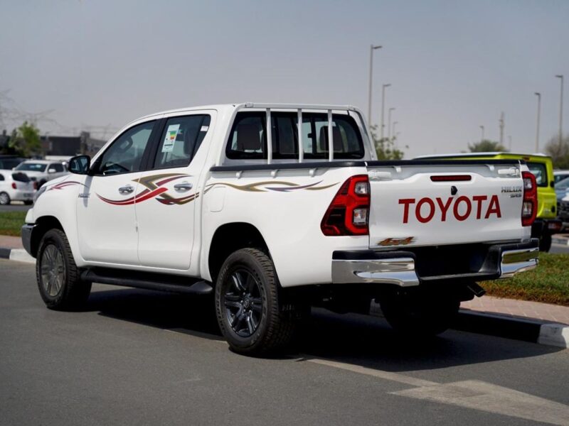 2025 Toyota Hilux GLX 2.7L Double Cab Utility 4WD MT White Red Pick Up