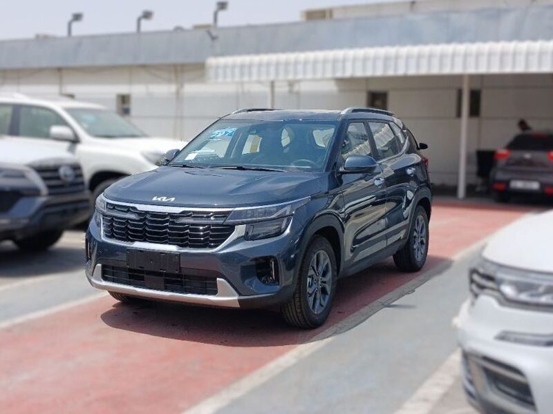 2024 Kia Seltos 1.5 Liter 4 Cylinders Petrol Engine Grey Black SUV