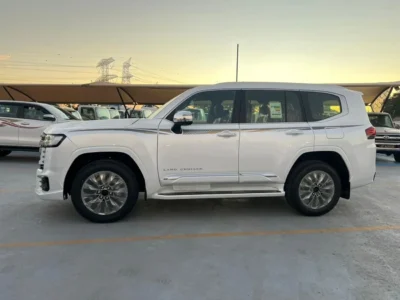 2025 Toyota Land Cruiser VXR 3.3L 6 Cylinder Engine Diesel White Red SUV