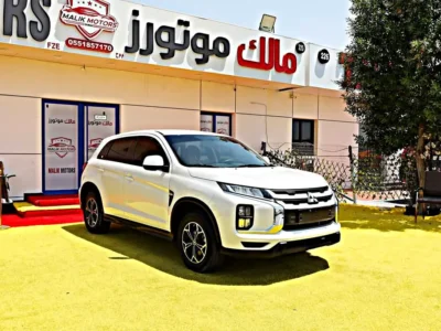 2022 Mitsubishi ASX GLX 4 Cylinder Engine White Black SUV GCC Specs