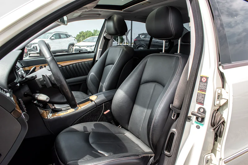 2007 Mercedes-Benz E-Class E 350 6 Cylinders Petrol Engine White Black Sedan