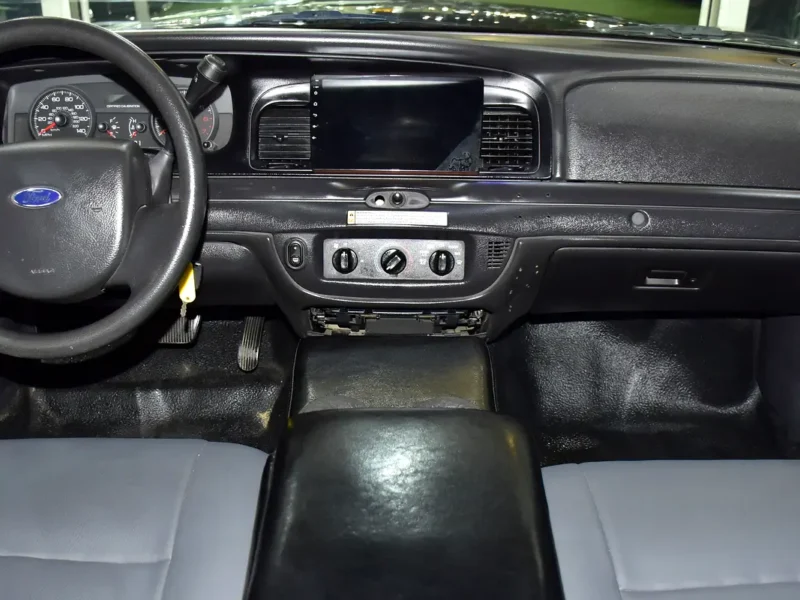 2011 Ford Crown Victoria LX 8 Cylinders Petrol Engine Black Grey Sedan