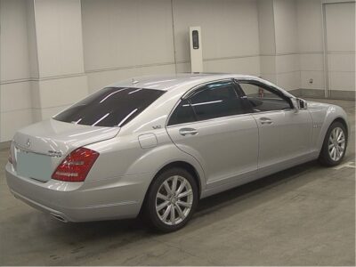 2012 Mercedes-Benz S550L 4.7 litres V8 Engine Petrol Silver Black Sedan