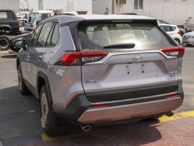 2025 Toyota RAV4 2.5L 4 Cylinder Engine HEV AWD Silver Beige Crossover GCC Specs